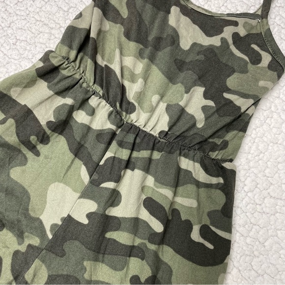 Little Girls Sleeveless Camo Romper 4T - Picture 2 of 6